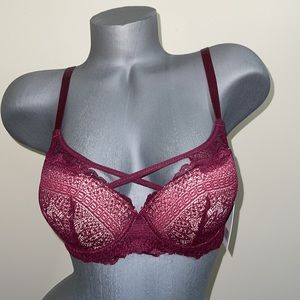 PUSH UP LACE GENTLE T-SHIRT BRA UNDERWIRE. ILYS LUMIE BRAND. NWT